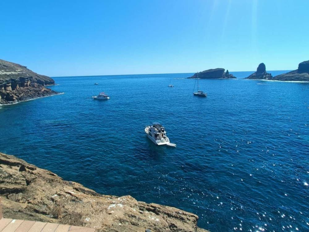 Escursione in barca a vela di un'intera giornata a El Masnou.