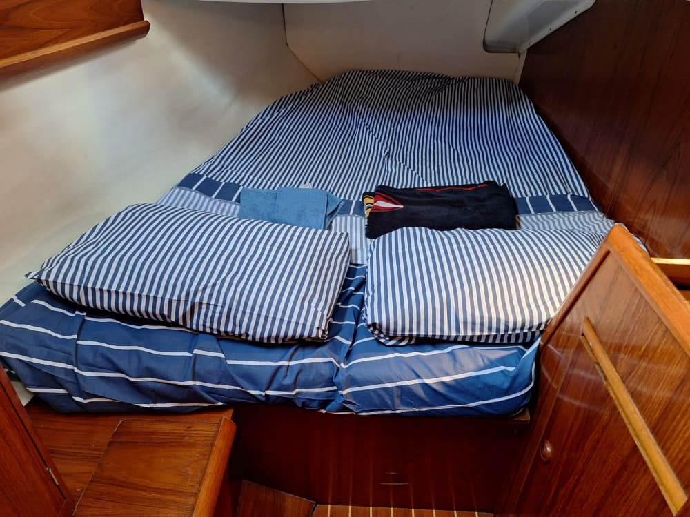 Escursione in barca a vela di un'intera giornata a El Masnou.