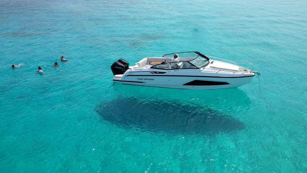 Eleganza ad Antiparos: crociera privata di 4 ore (Norkapp Noblesse)