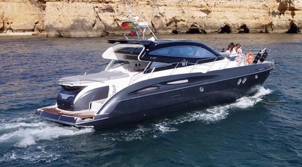 3h à Lagos : Louez un bateau à moteur et profitez-en
