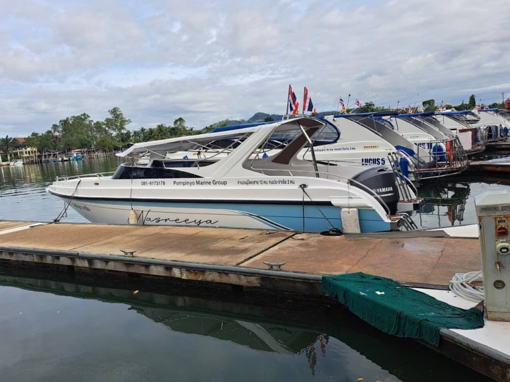 Ontdek Phuket tijdens een dagtocht op een motorboot.
