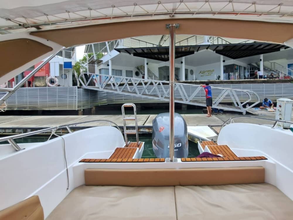 Ontdek Phuket tijdens een dagtocht op een motorboot.