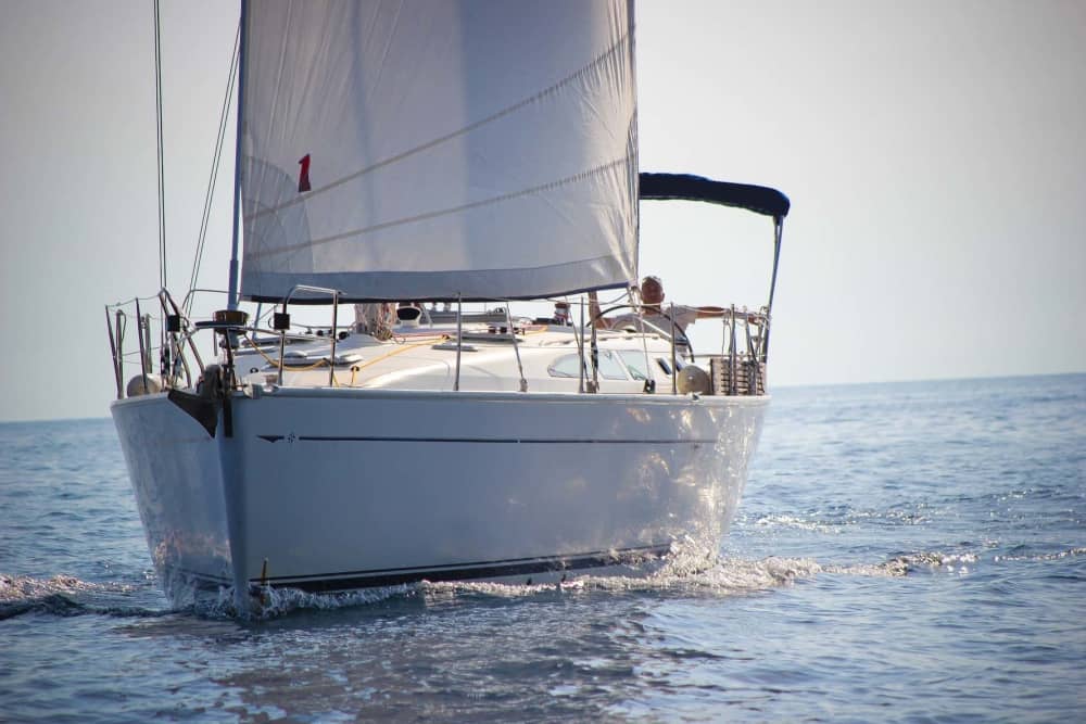 Spend a 8h sailing around Dubrovnik on a sailboat