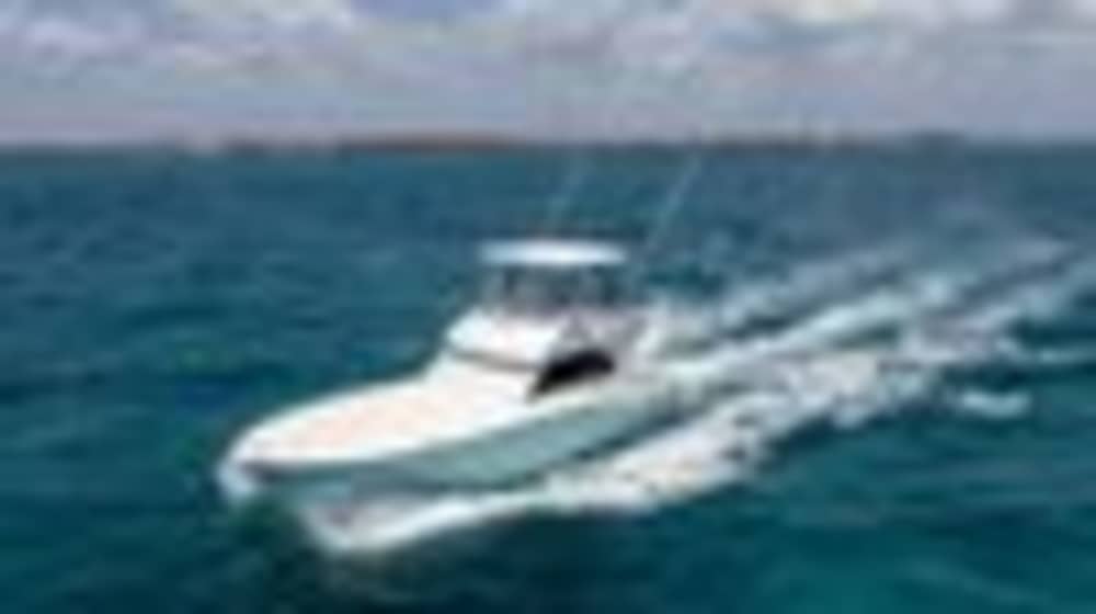 Privé sportviservaring – 44ft Hatteras-jacht