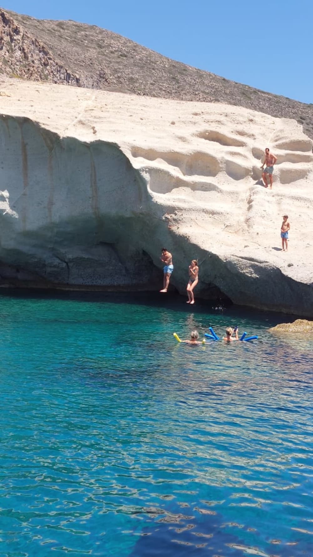 Antiparos y Panteronissi | Experiencia de día completo en yate privado