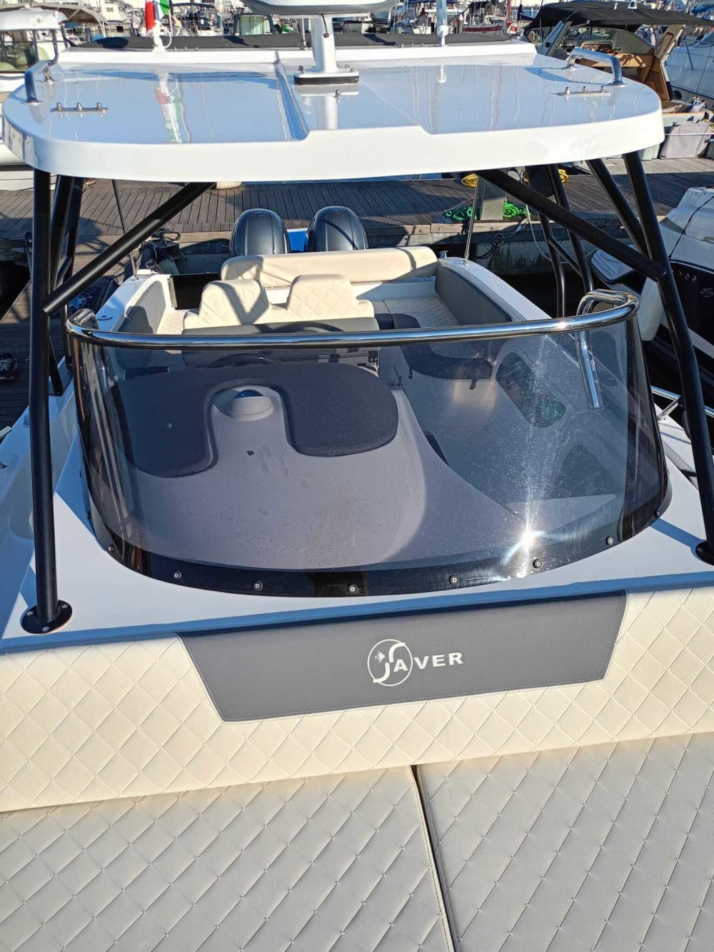 Escapade facile à Manfredonia : une excursion en bateau à moteur de 4 h