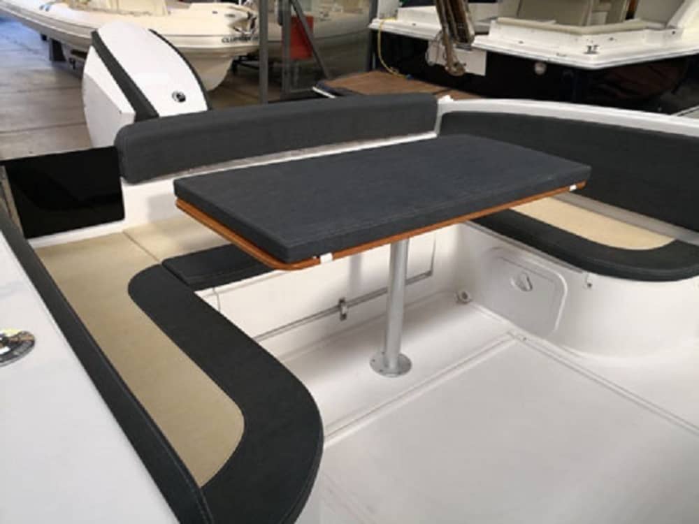 Escapade facile à Manfredonia : une excursion en bateau à moteur de 4 h