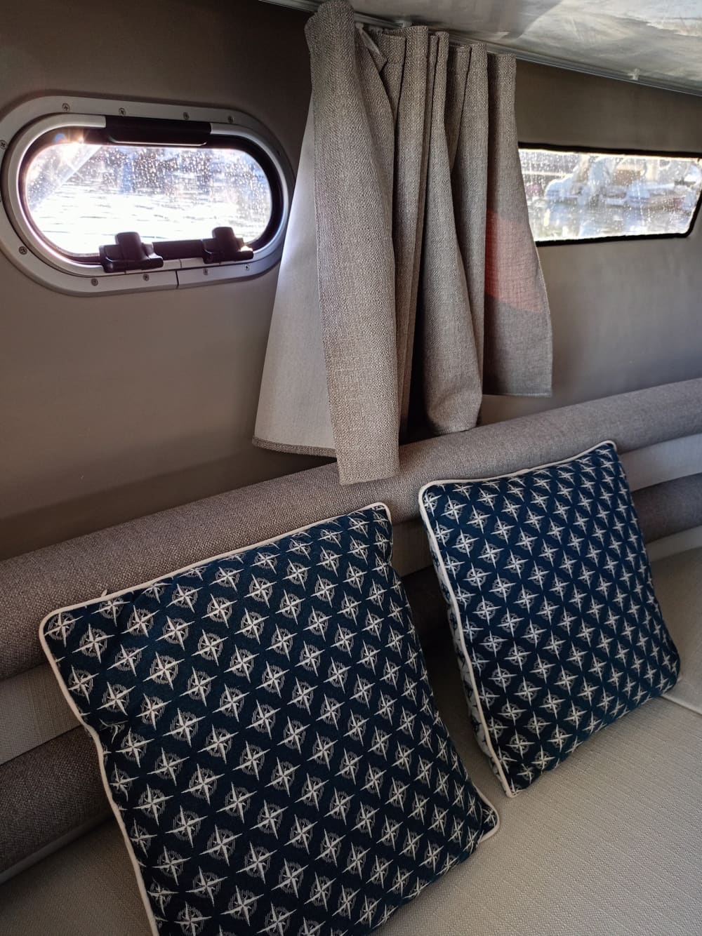 Escapade facile à Manfredonia : une excursion en bateau à moteur de 4 h