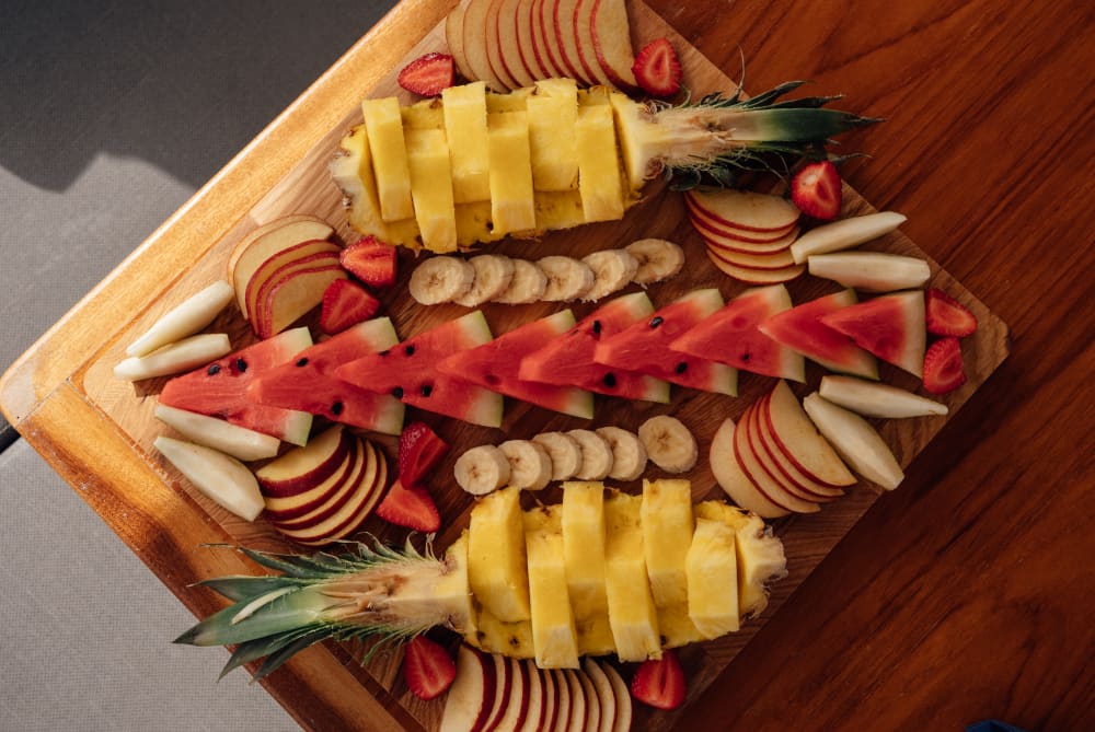 Ultimate Comfort Cruise : 8-hours Motor Yacht Experience