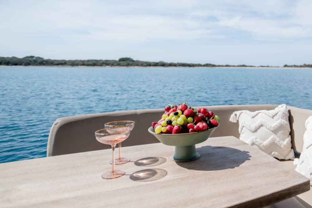 Descubra os tesouros de Dugi Otok: um passeio de barco de um dia inteiro