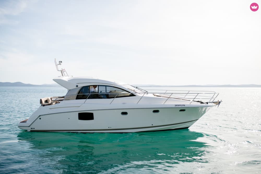 Descubra os tesouros de Dugi Otok: um passeio de barco de um dia inteiro