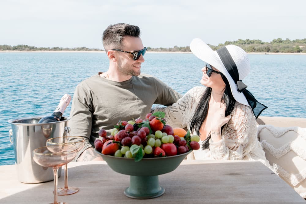 Descubra os tesouros de Dugi Otok: um passeio de barco de um dia inteiro