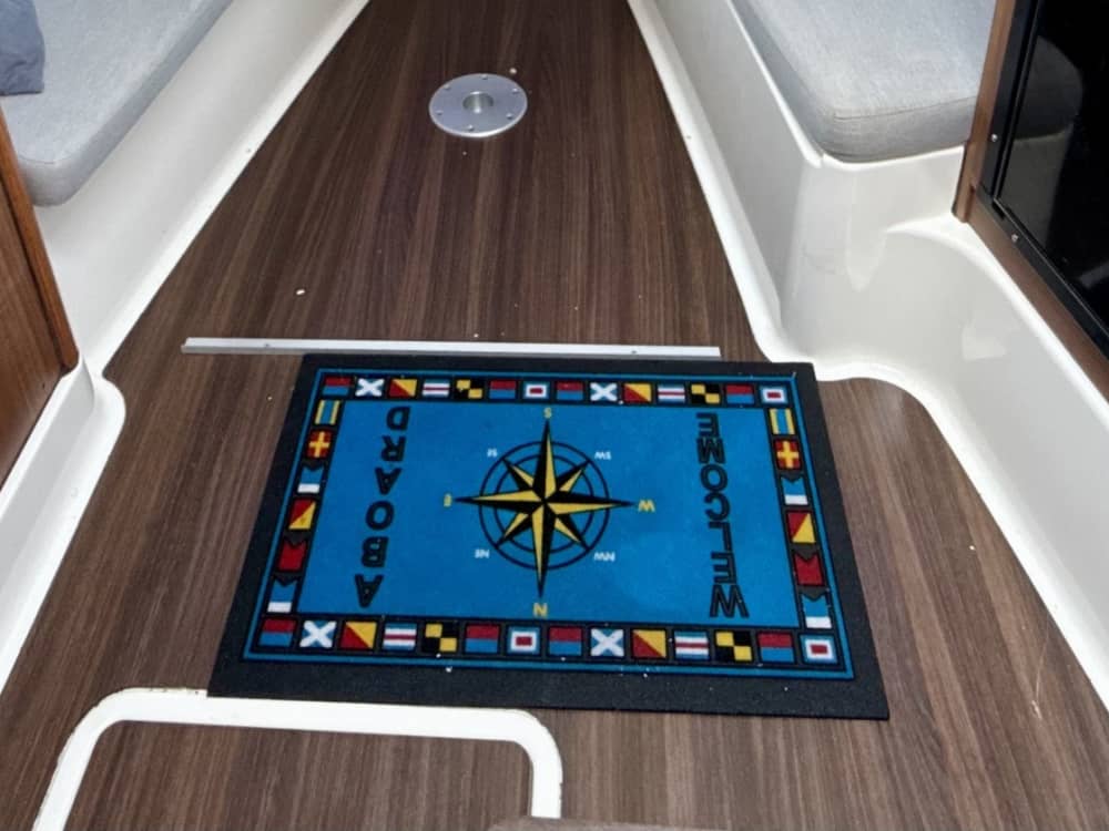 Njut av solen på en 9 timmar lång båttur i Poreč