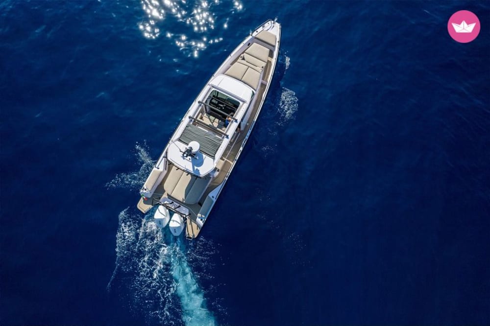 Сифнос и Деспотико | Экскурсия на частной яхте (на целый день)