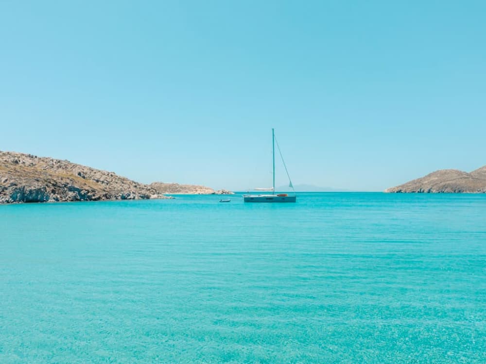 Rhenia, Delos y costa sur de Mykonos | Excursión de día completo en yate privado