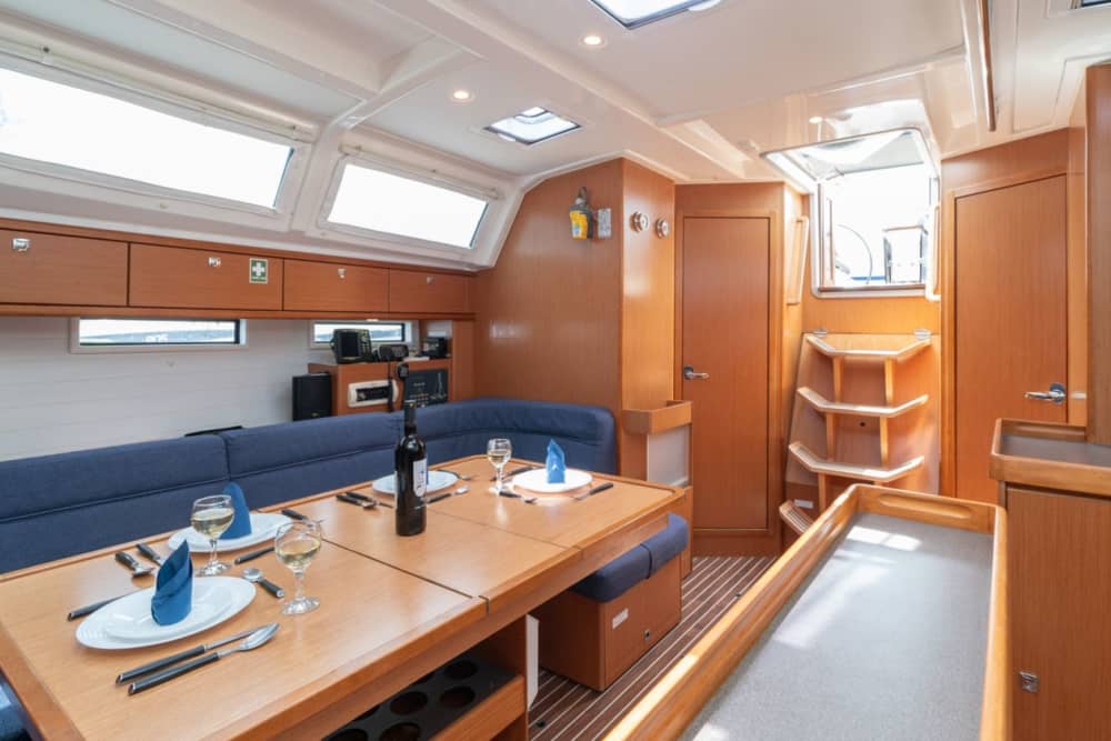 Itaca svelata: un'escursione di un'intera giornata alla scoperta di baie segrete.