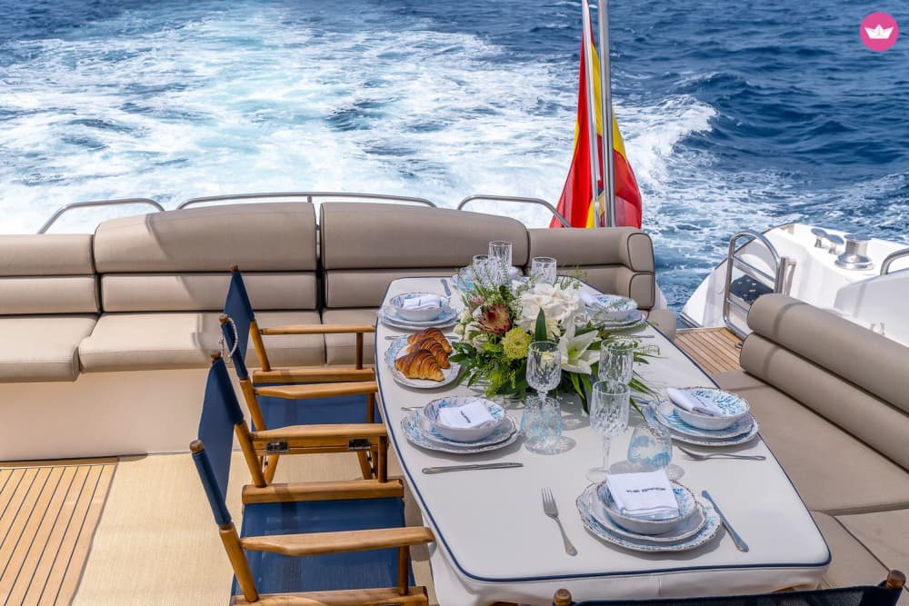 Marbella to Puente Romano with Jet Skis, Cocktails & Dolphin Watching