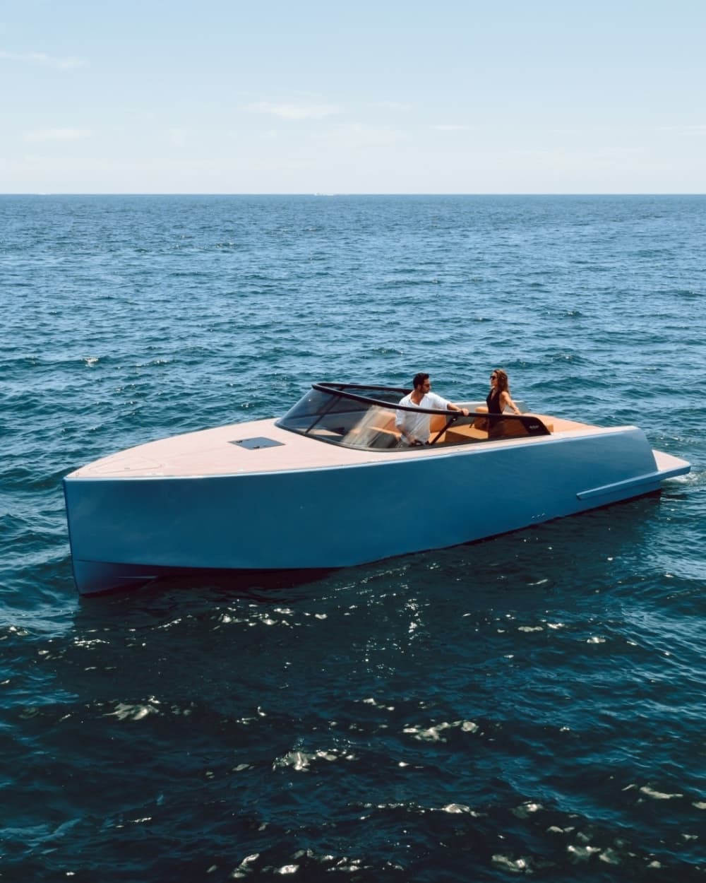 Ein Tag in Salò auf einem Motorboot