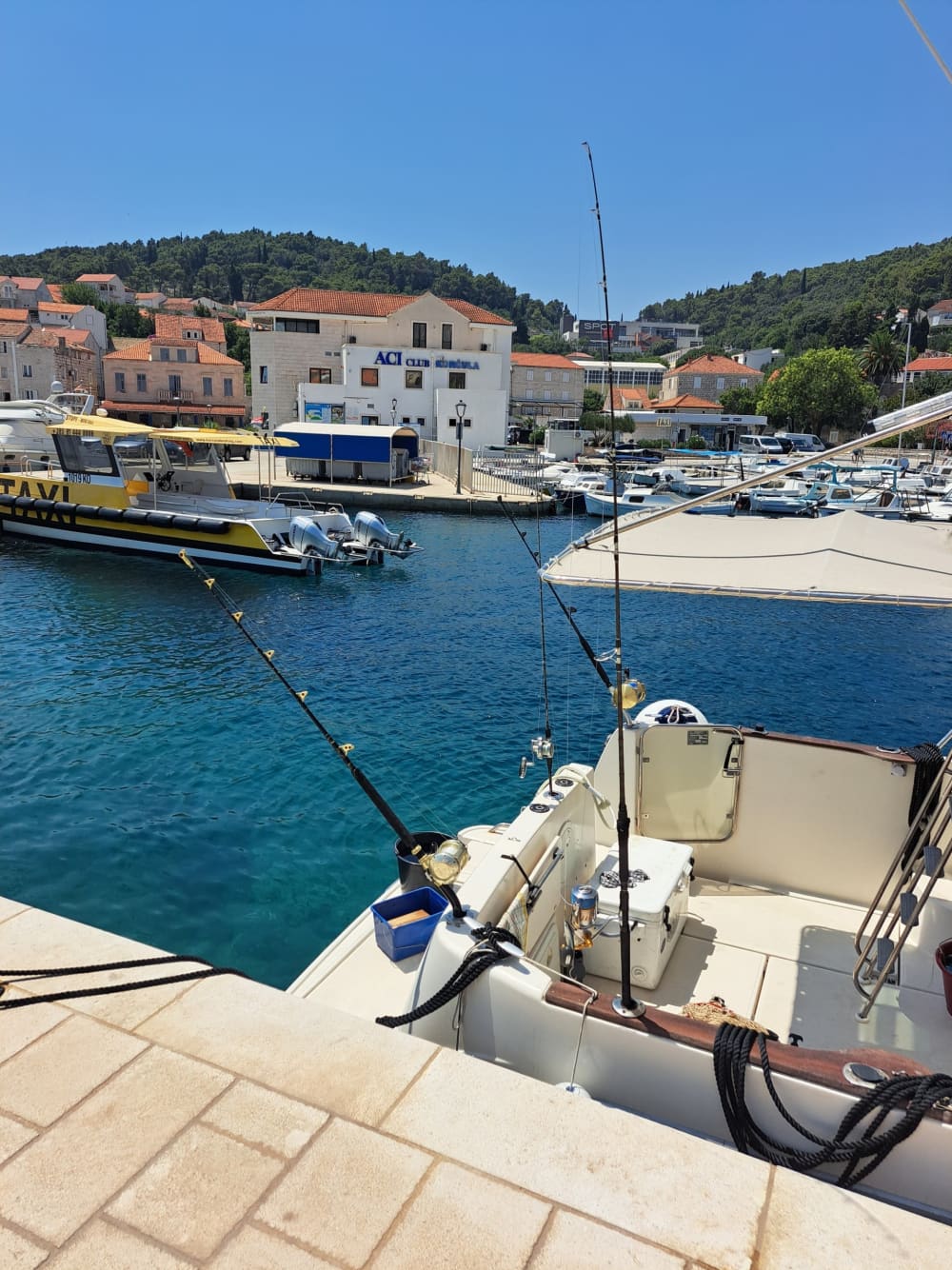 Enjoy the sun on a 9h boat trip in Korčula