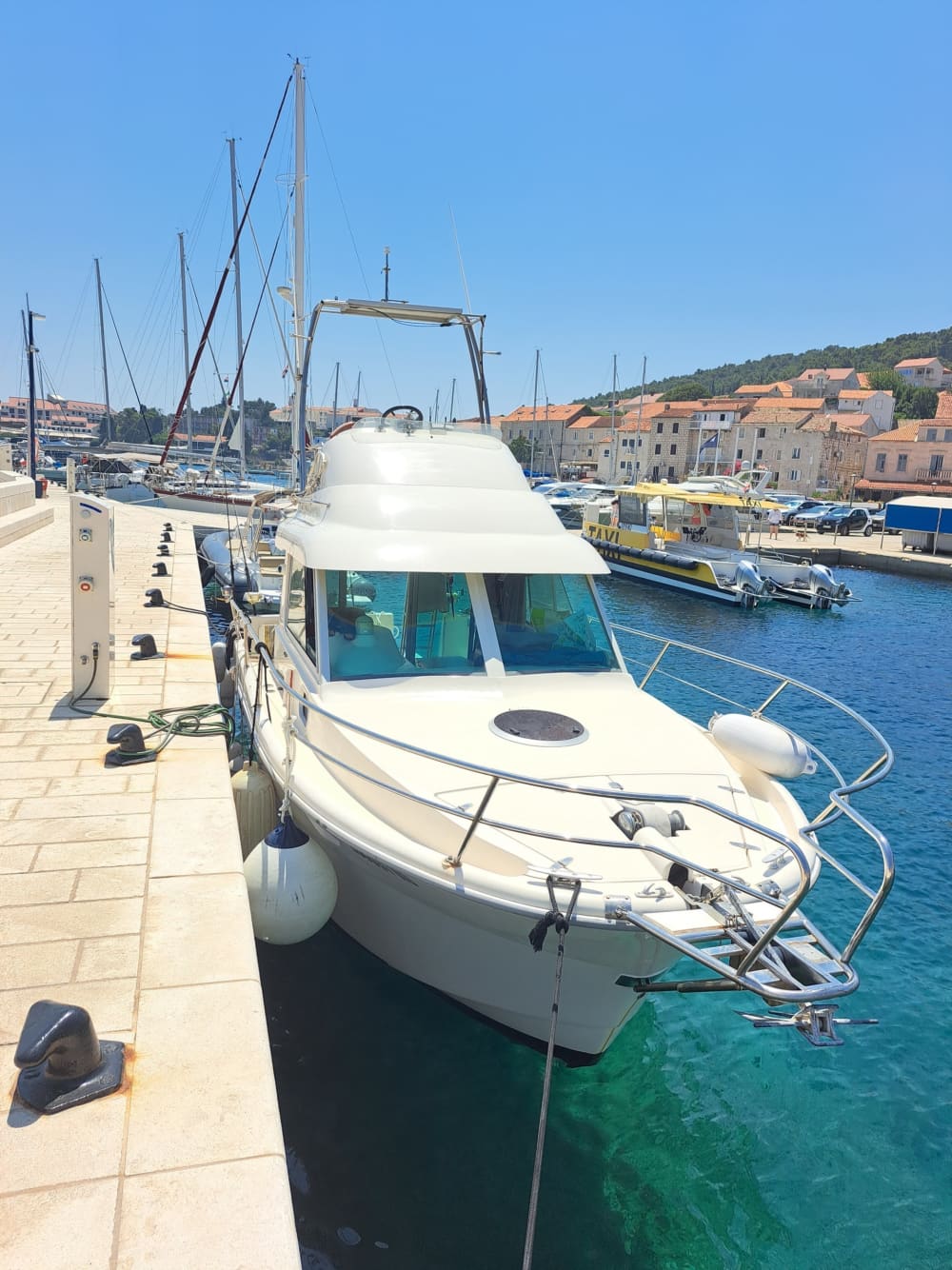 Enjoy the sun on a 9h boat trip in Korčula