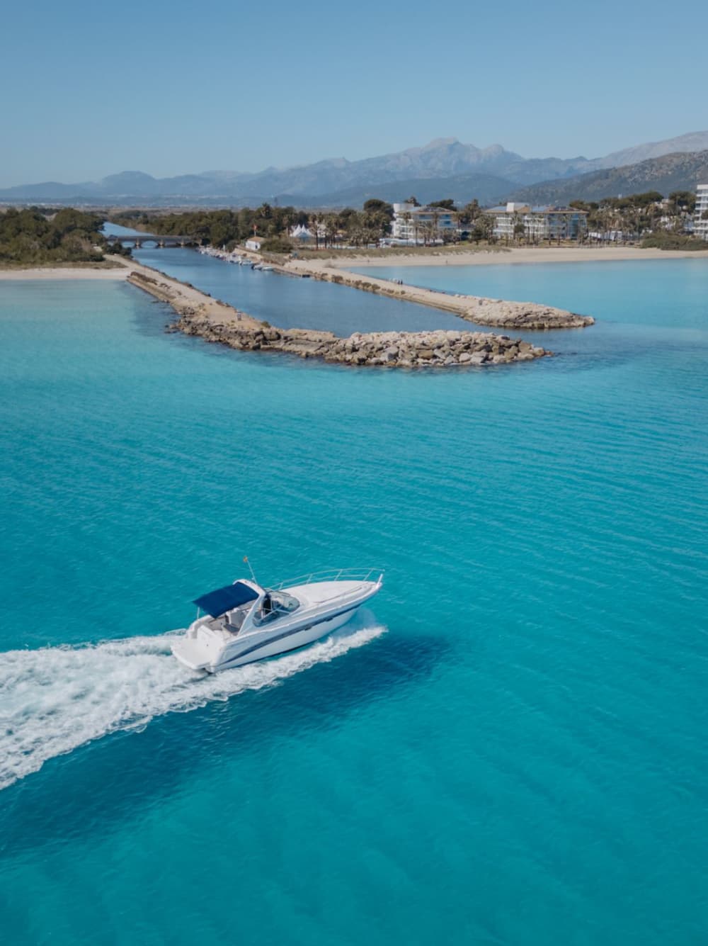 6-hour excursion to the coves around Alcudia