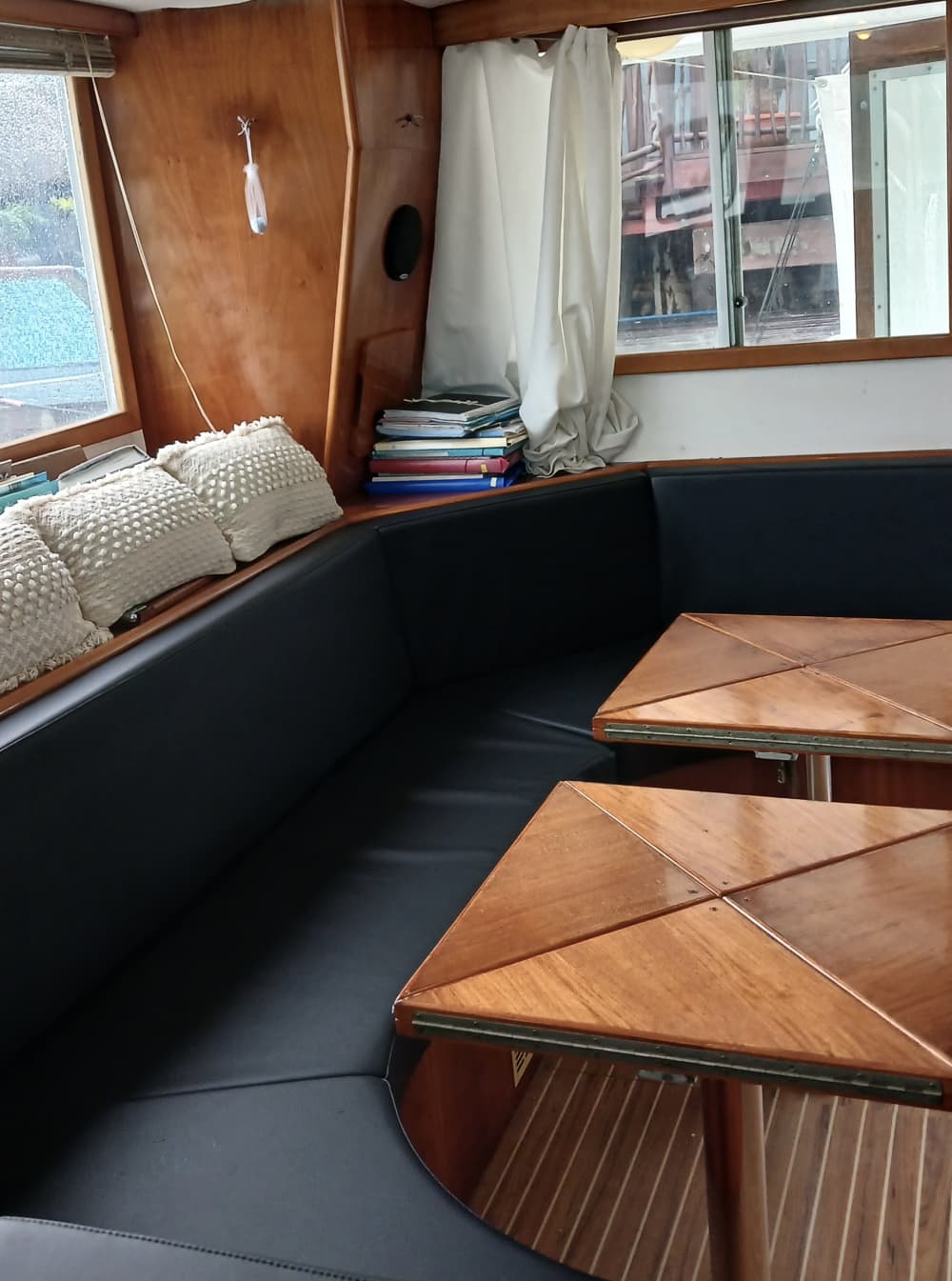 ОТДЫХ НА ЧАСТНОЙ ЯХТЕ