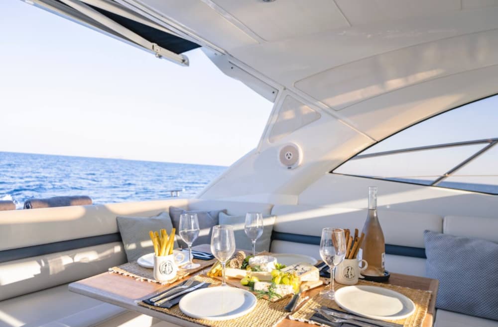 Halvdagskryssning med Luruxy: Mykonos och Delos - 5 timmar