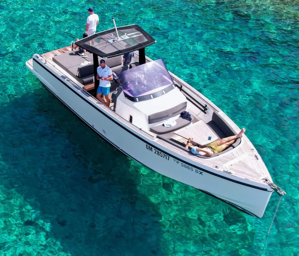 Privat rundtur: BLÅ GROTTA OCH VISÖN FRÅN HVAR