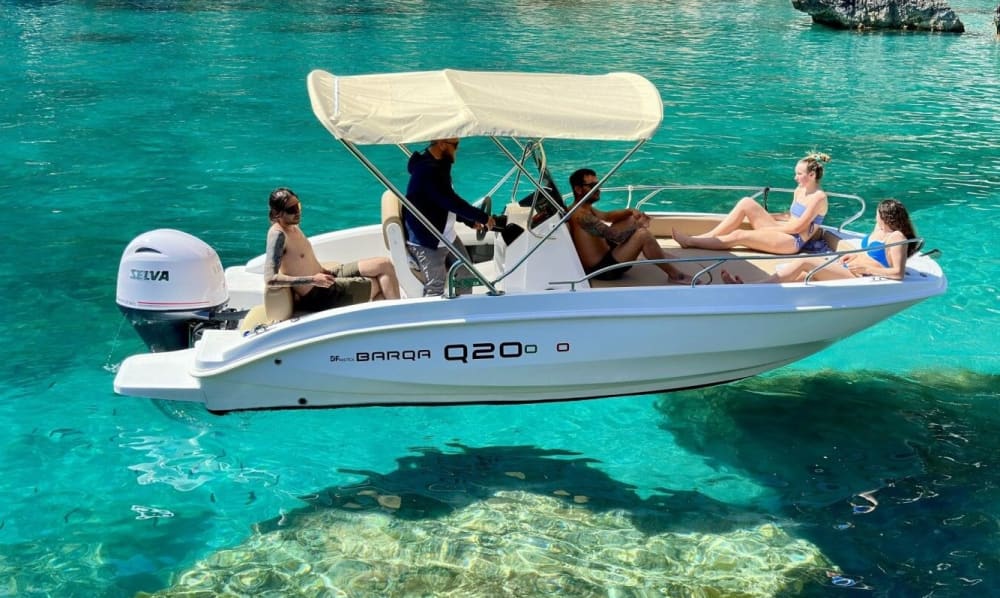 Capri Sunset Cruise: un'esperienza di 3 ore tra luce, mare e relax