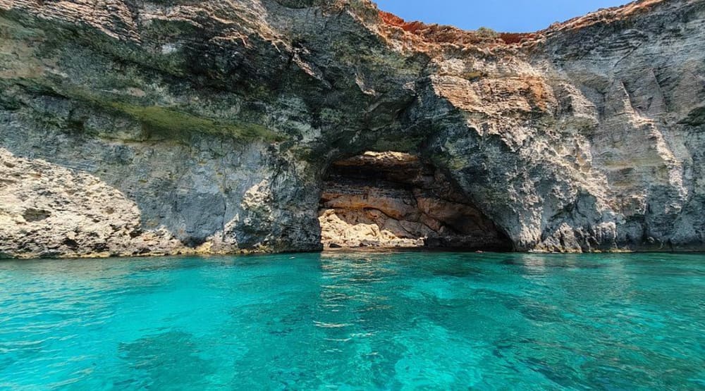 Experiência de barco particular de meio dia saindo da Baía de St. Paul – Descubra Comino do seu jeito