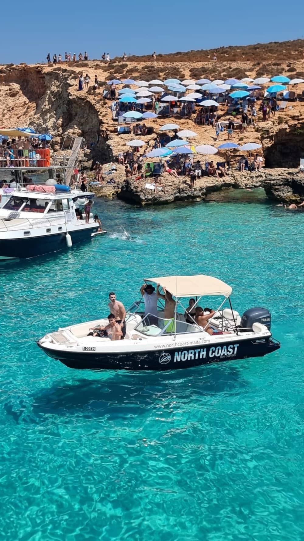 Experiência de barco particular de meio dia saindo da Baía de St. Paul – Descubra Comino do seu jeito