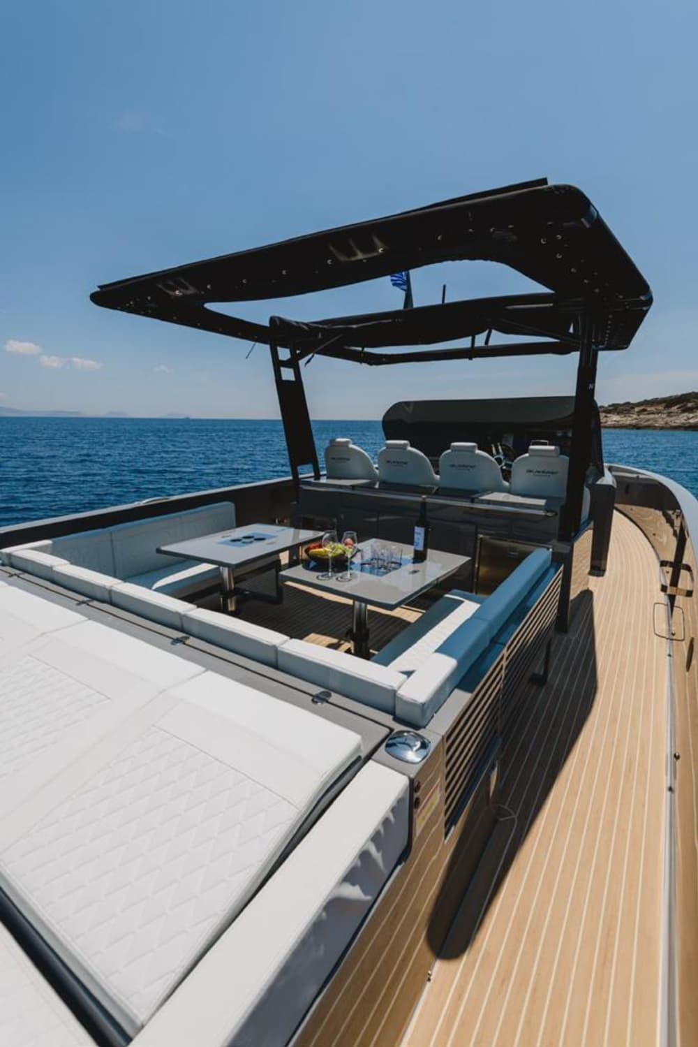 One day around Porto Cheli: Enjoy 8h of discovery on a motorboat