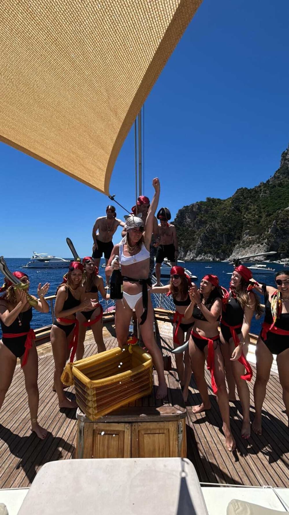 Your Amalfi Coast experience: an exclusive day aboard a gulet