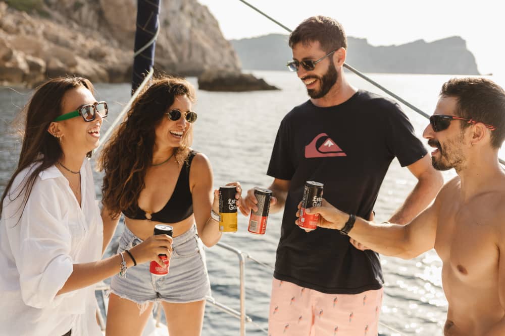 Un'intera giornata in barca a vela lungo la costa occidentale di Maiorca! Scopri tutte le nostre esperienze :)