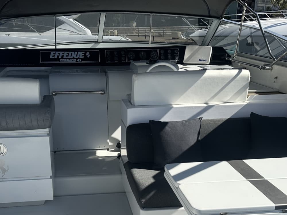 9 heures de soleil et d'eaux turquoise autour de Roses