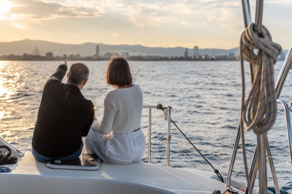 8h of sun and turquoise waters around Barcelona