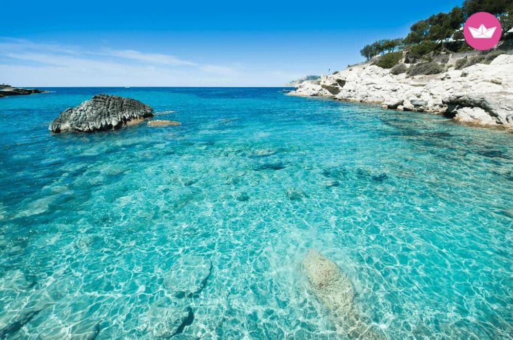 8-hour sailing adventure through the most beautiful coves of Mallorca!