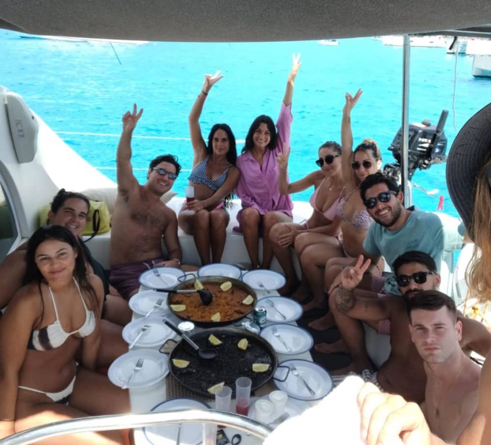 A private catamaran to go to Formentera