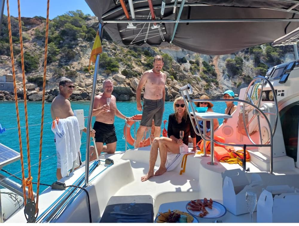 A private catamaran to go to Formentera