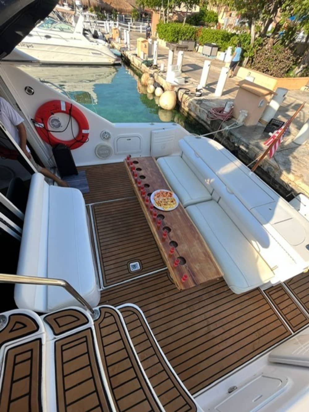 Erkunden Sie Tulum mit dem Boot: Ein ganzer Tag auf dem Wasser an Bord eines Motorboots