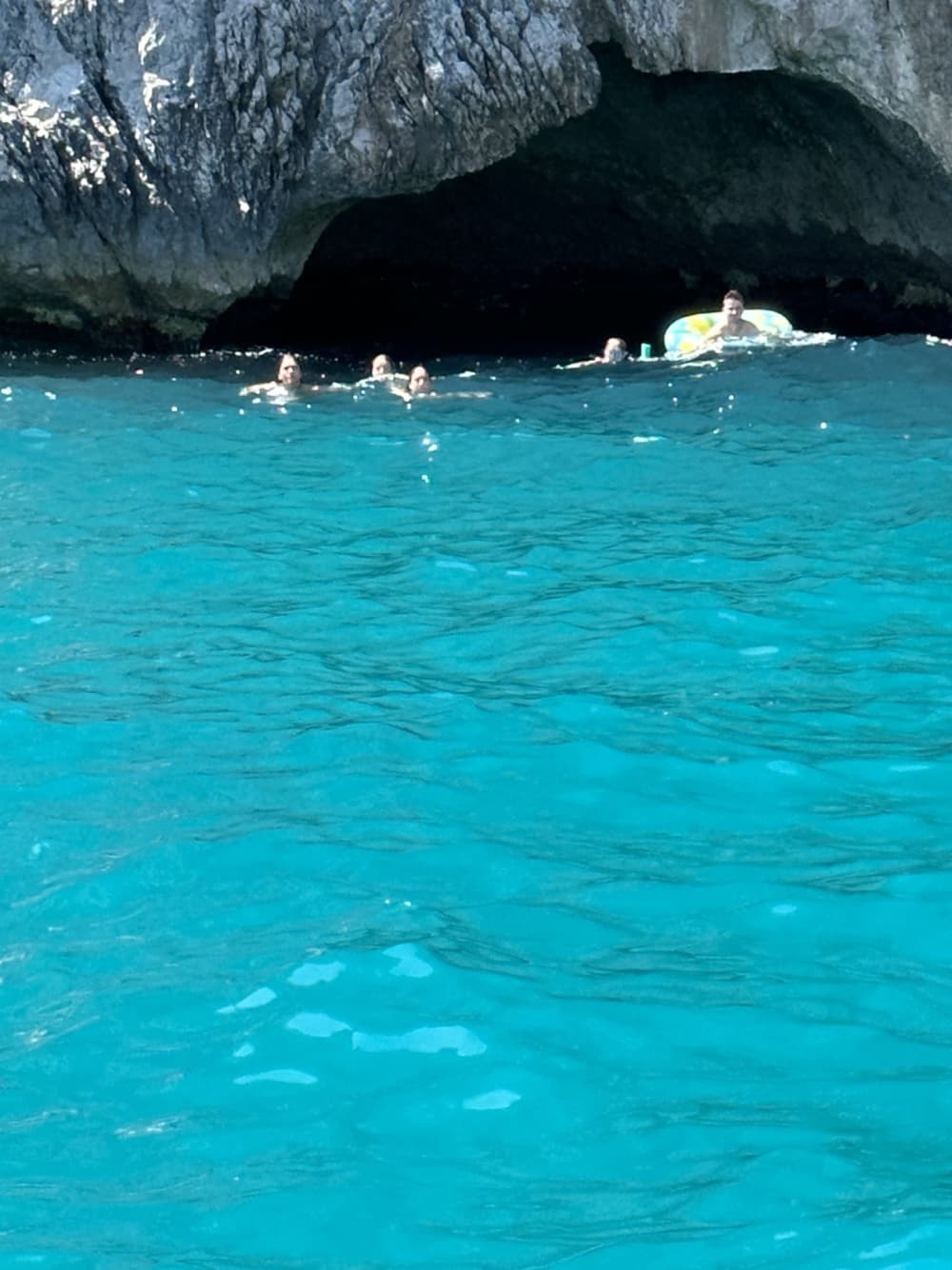 Sailing between Positano, Amalfi and Iconic Sceneries