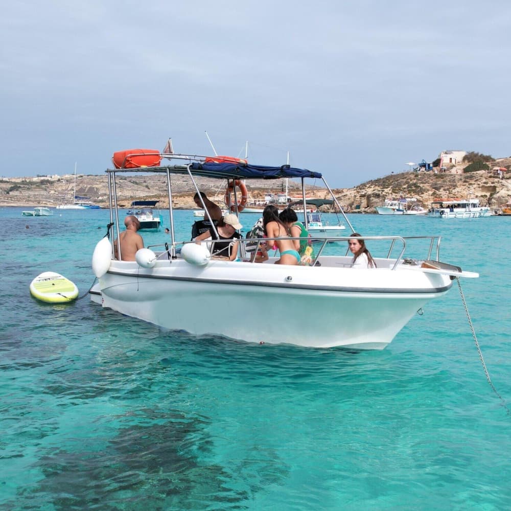 Comino & Gozo Half Day Experience – Petecraft 2018