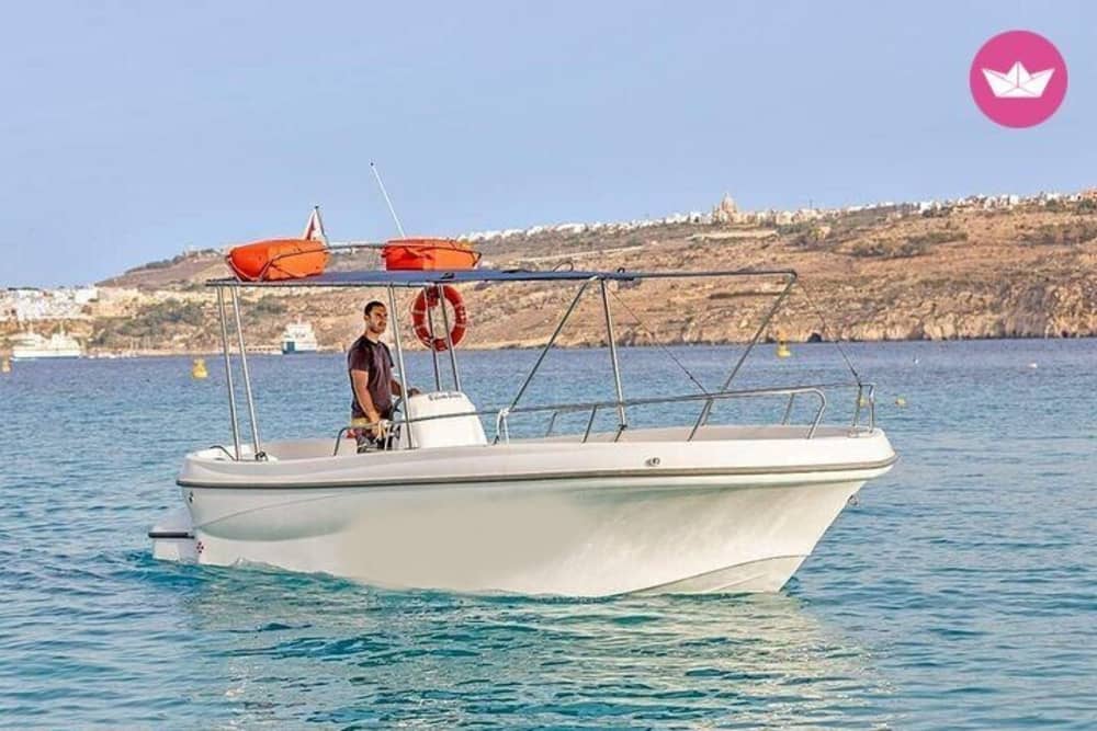 Comino & Gozo Half Day Experience – Petecraft 2018