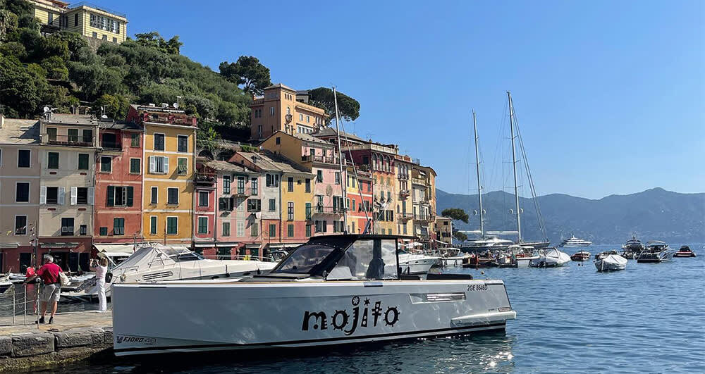Una giornata alla scoperta di Rapallo: puro relax sulle acque blu italiane.