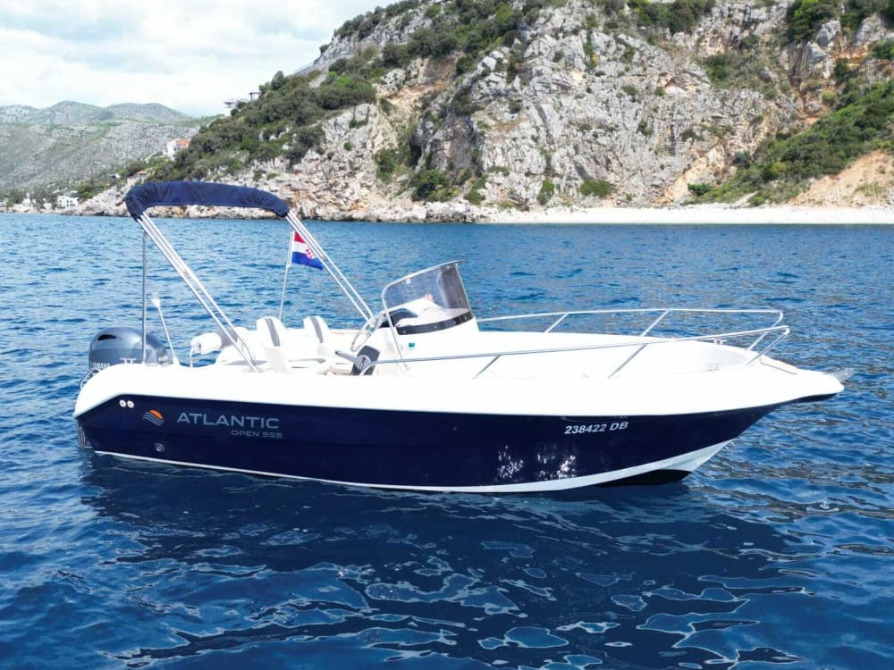 Un'esperienza cristallina: scopri Dubrovnik a bordo di un motoscafo.