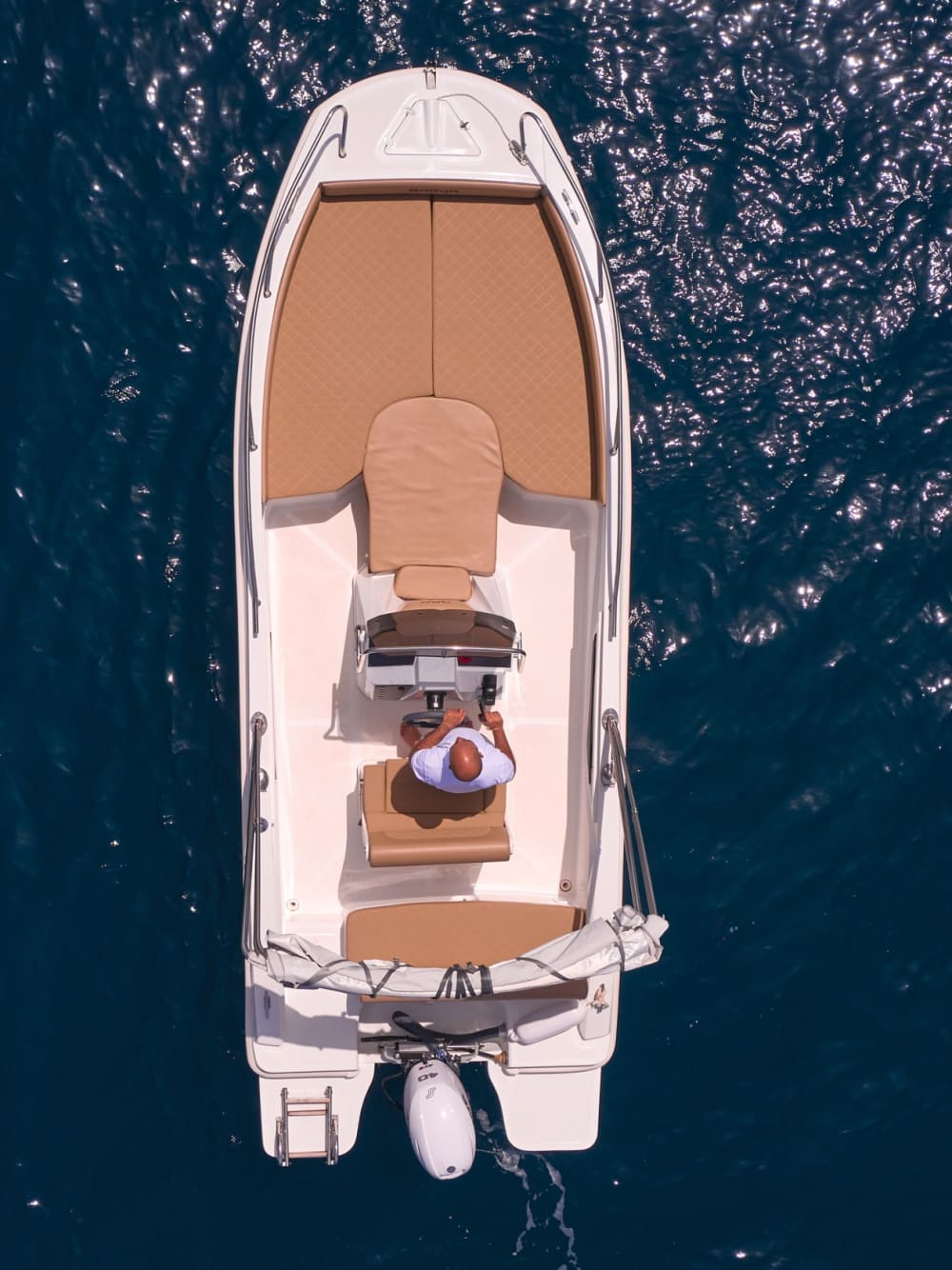 Entdecken Sie Sorrento: Ein sonniger Tag auf einem Motorboot