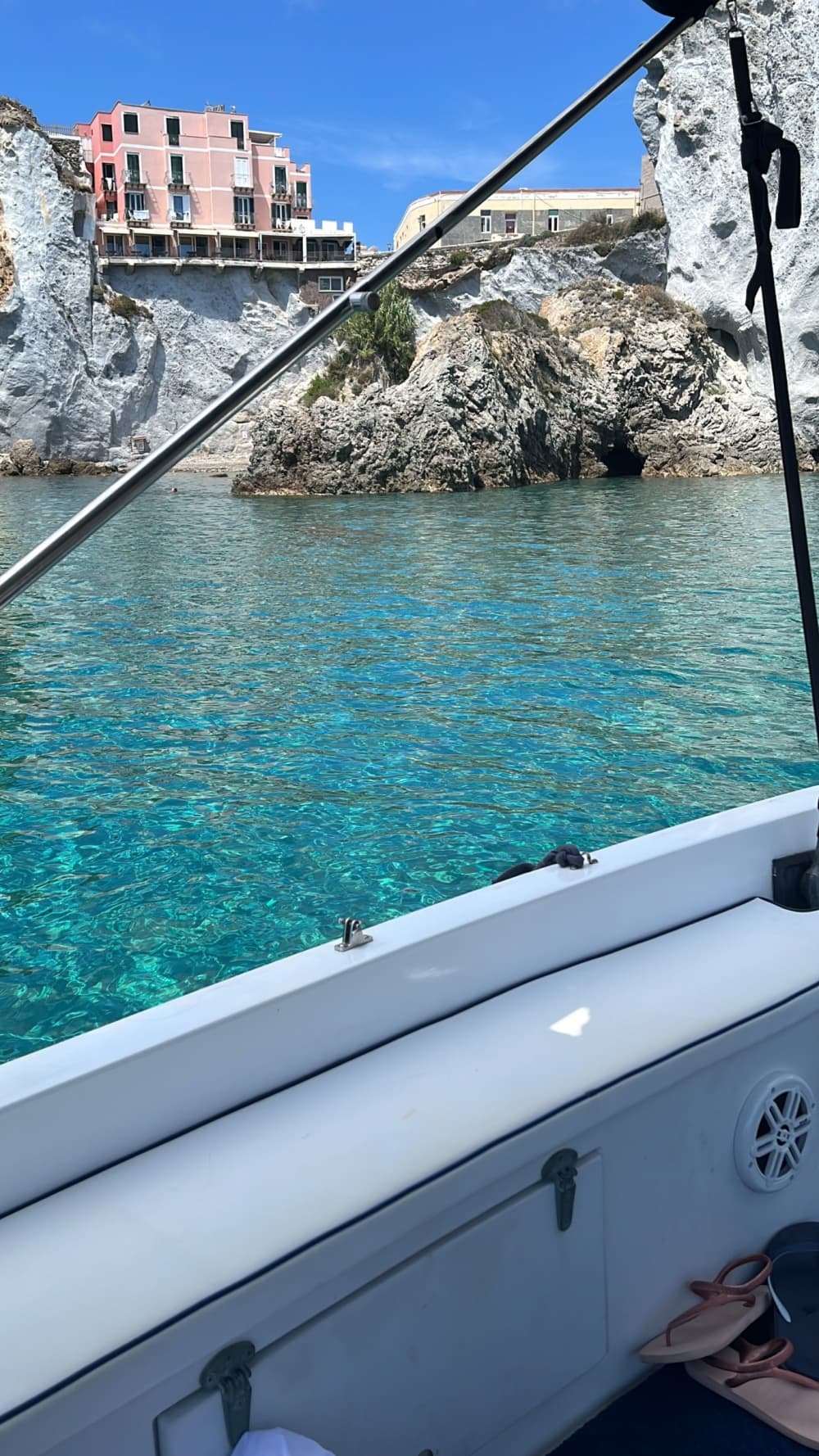 Seu barco a motor particular para um dia em Ponza