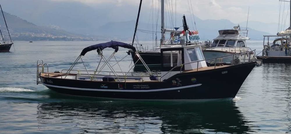 Goditi 7 ore a bordo di un motoscafo per esplorare Gaeta.