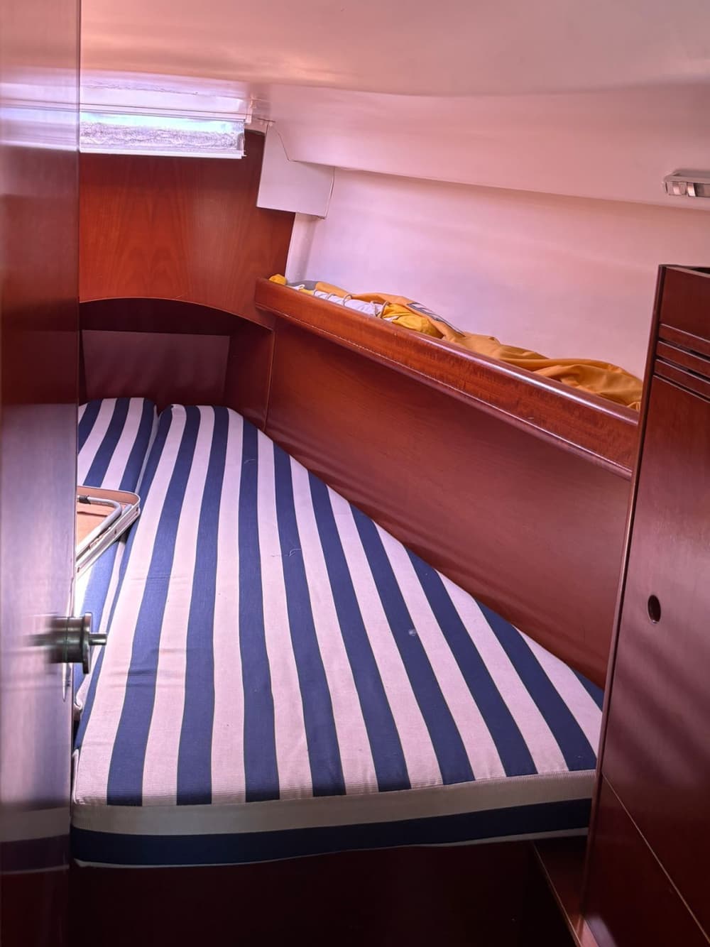 Scopri Cadice con un'escursione in barca a vela di un'intera giornata.