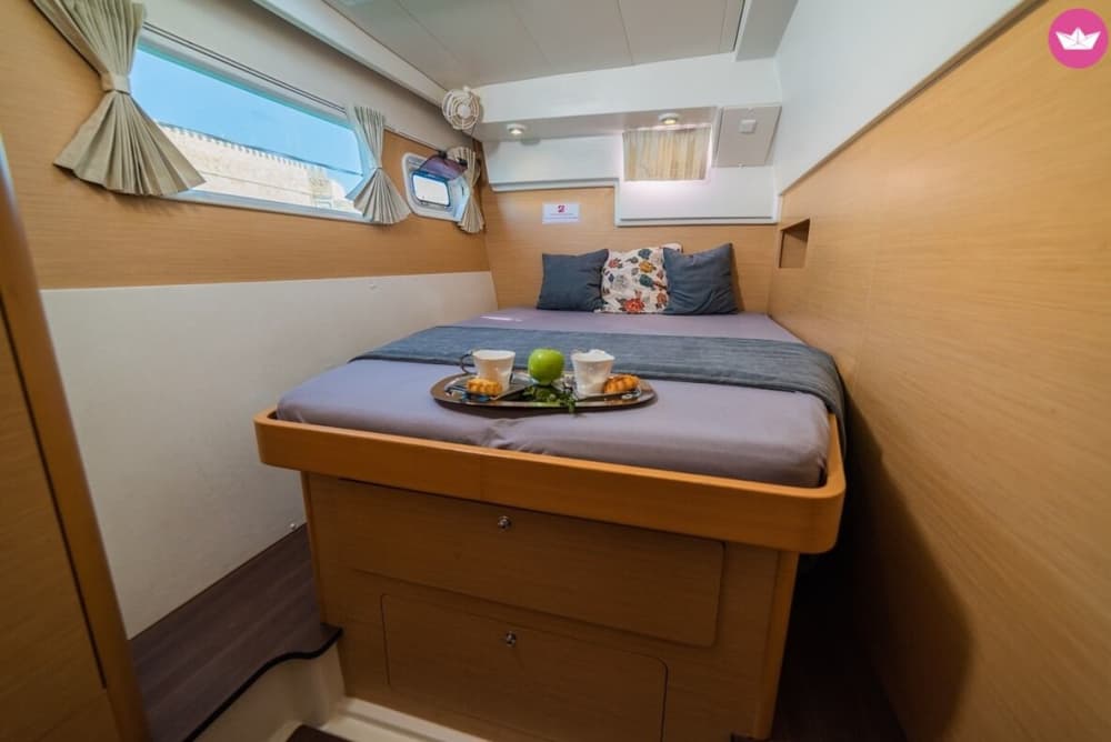 De magische zonsondergang van Santorini: privéjachtavontuur